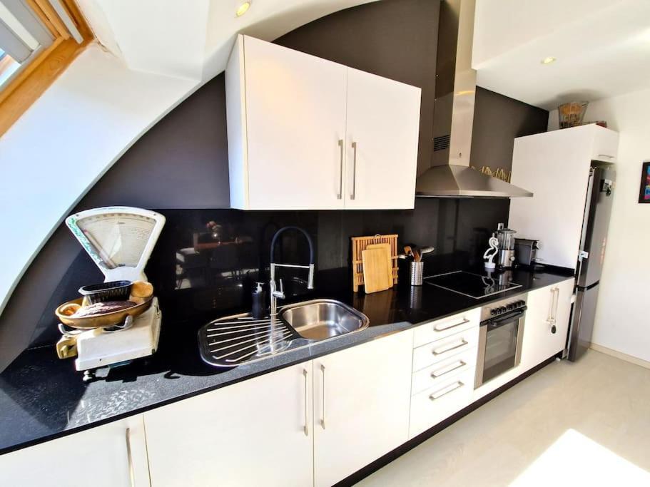 Apartamento Deluxe Vistas Al Mar Burela Eksteriør billede