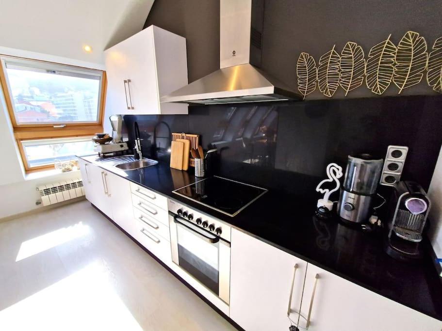 Apartamento Deluxe Vistas Al Mar Burela Eksteriør billede