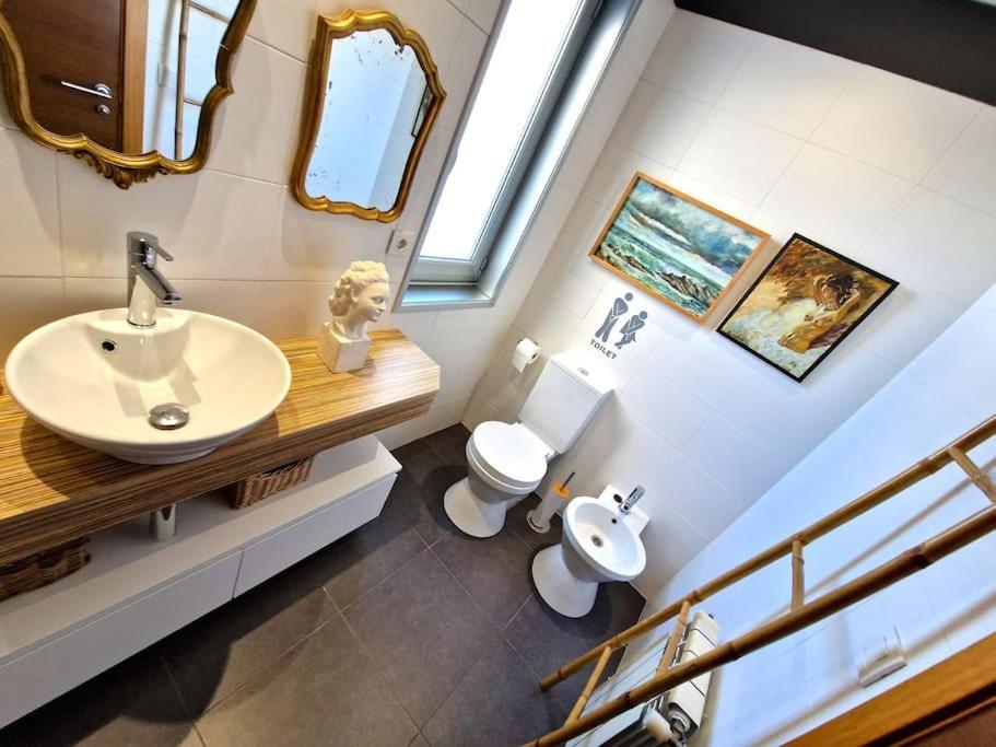 Apartamento Deluxe Vistas Al Mar Burela Eksteriør billede