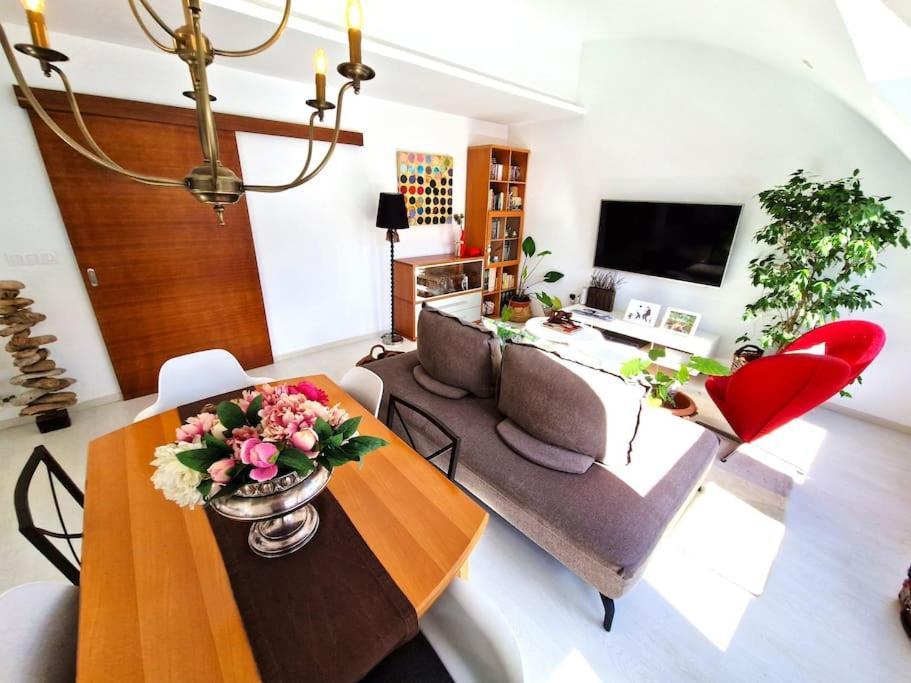 Apartamento Deluxe Vistas Al Mar Burela Eksteriør billede